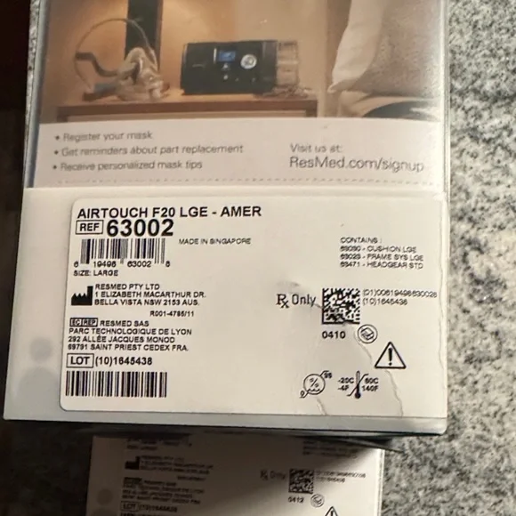 2 ResMed AirTouch F20 Mask with Black Frame and Blue Highlights - Picture 2 of 3